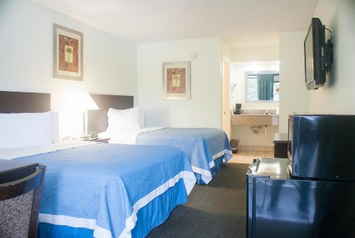 Days Inn by Wyndham Kissimmee FL image 27