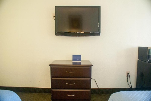 Days Inn by Wyndham Kissimmee FL image 28